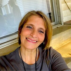 Meet your Posher, Toni